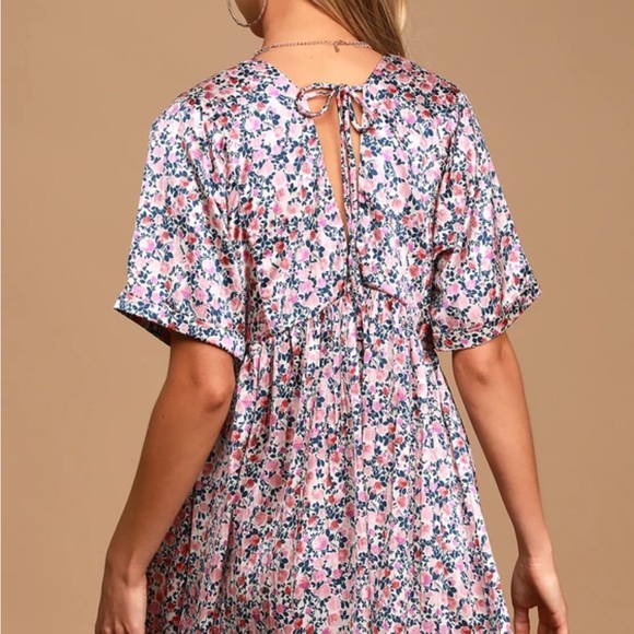 SOLD 🚫🚫🚫 BRAND NEW Lulus dress - Picture 3 of 5